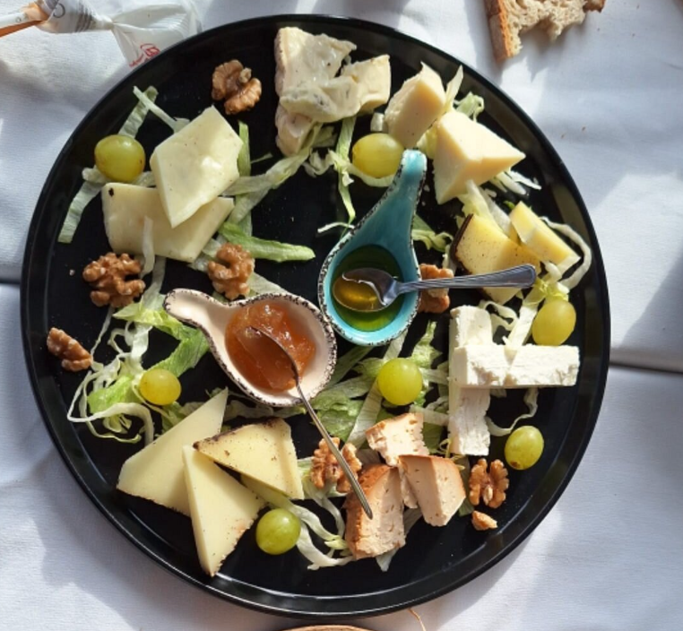 Screenshot 2025-04-29 alle 20.28.46 antipasto di carne in ristorante di carne a letojanni