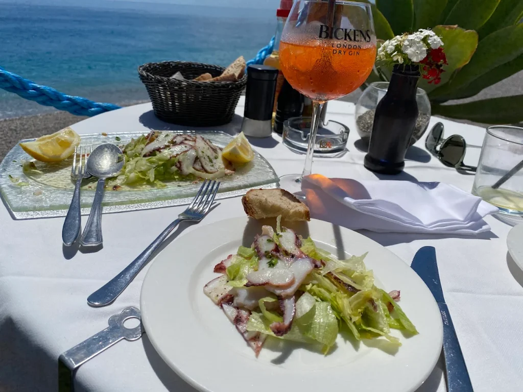 unnamed (3) Aperitivo a Letojanni con vista mare